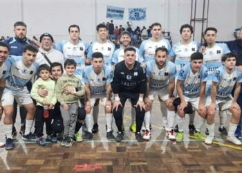 Triple victoria de Old Christians sobre Banco República