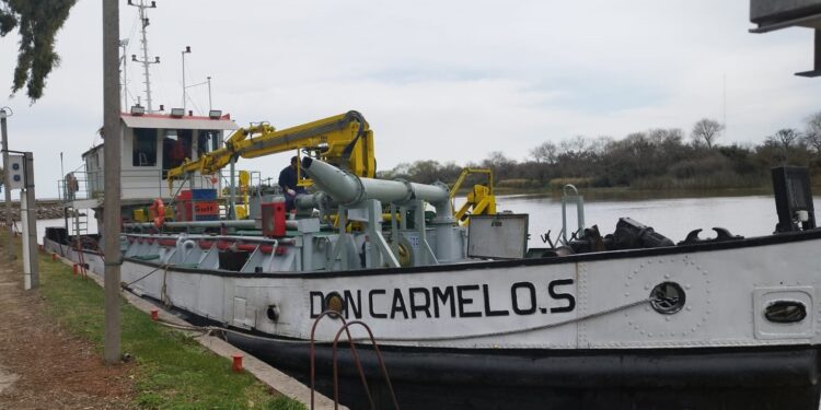 Comienzan los trabajos de dragado del Canal Sur de Isla Sola en Carmelo