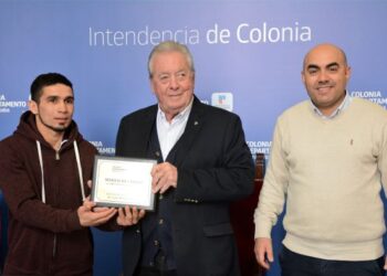 “Mariachi” Casero distinguido como primer campeón profesional de boxeo del departamento