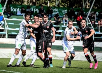 Plaza Colonia perdió con River Plate y se hunde cada vez más en el promedio del descenso