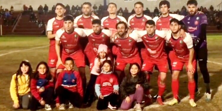 Juventud goleó a Maracaná y lidera en solitario el Clausura de la A