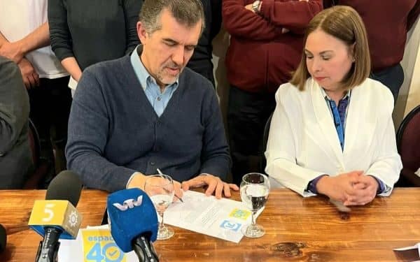 Las listas 40 y 71 firman acuerdo y crean “un bloque independiente” en la Junta Departamental de Colonia