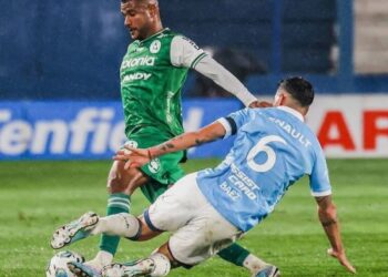 Plaza Colonia encontró algo más que “agua en el desierto”