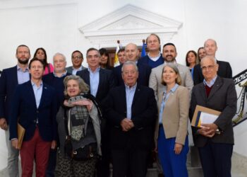 El Intendente Carlos Moreira recibió a embajadores de la Unión Europea