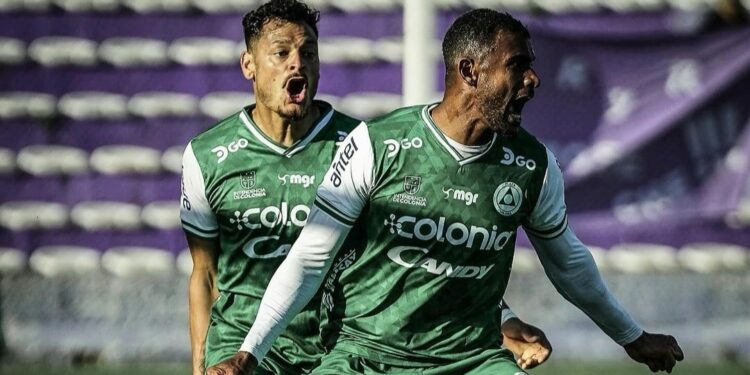 En el arranque de la fecha 5 Plaza Colonia goleó de visita a Fénix