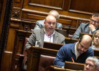 El gobierno “ha aceptado que hay ingresos a dedo y que hay un uso de los recursos públicos en beneficio de dirigentes políticos”