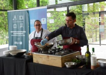Capacitación en gastronomía y pastelería portuguesa en Colonia del Sacramento