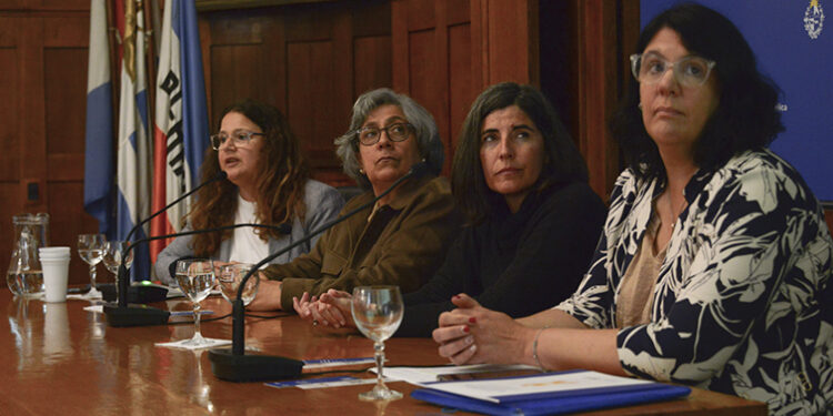 Autoridades presentaron guías para abordar prevención de suicidio en adolescentes