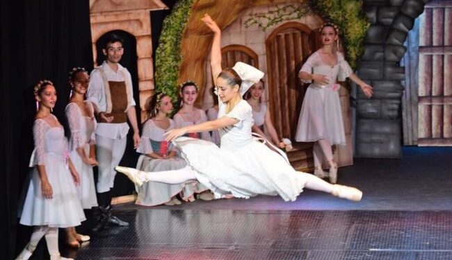 Gala anual de la Escuela de Ballet Clásico de Colonia en el Bastión