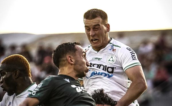 Plaza Colonia perdió con Racing y jugará en la LAPRO el 2024