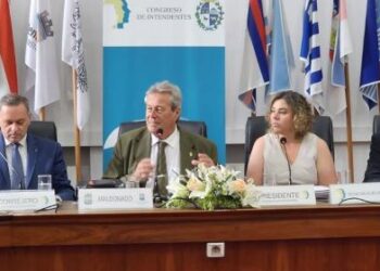 Enrique Antía fue elegido presidente del Congreso de Intendentes