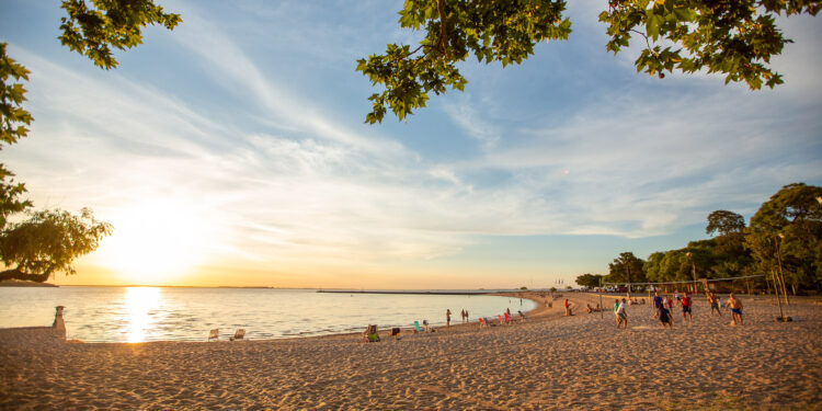 Intendencia informó clasificación de las aguas de las playas de Colonia