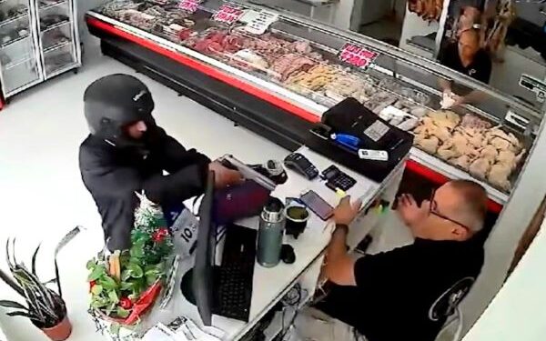 Comerciante de Juan Lacaze fue herido de bala en un intento de rapiña