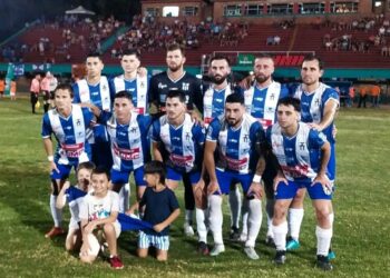 Impactante victoria coloniense goleando 6-1 a Flores en el Estadio Juan A. Lavalleja