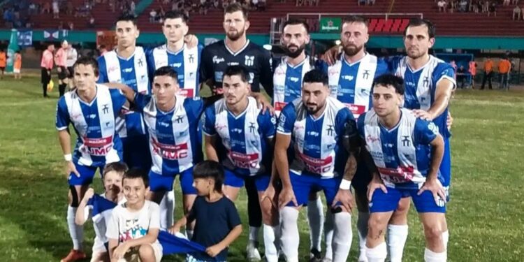 Impactante victoria coloniense goleando 6-1 a Flores en el Estadio Juan A. Lavalleja