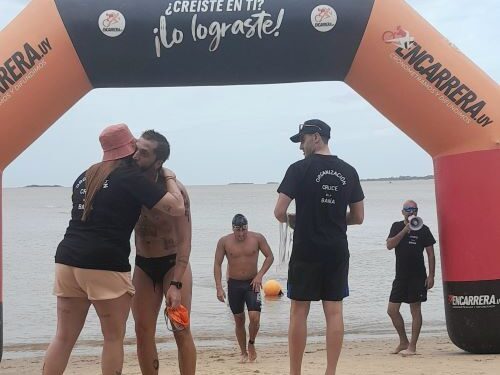 Colonia del Sacramento vivió una fiesta con el Cruce de la Bahía