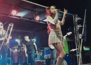 Luana volvió a brillar en la Plaza Independencia de Carmelo