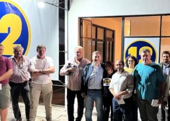 “Estamos planteando propuestas y haciendo actividad política mano a mano, cara a cara con la gente”