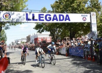 Pablo Anchieri llegó tercero a Carmelo y se mantiene cerca del líder Caorsi