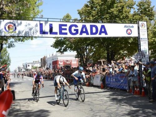 Pablo Anchieri llegó tercero a Carmelo y se mantiene cerca del líder Caorsi