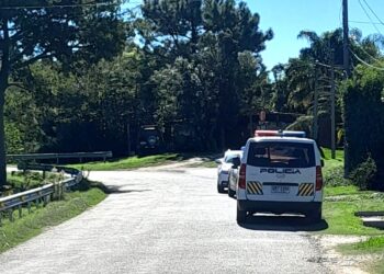 ¿Intento de rapiña…? al mediodía del domingo en plena zona residencial de la ciudad de Colonia del Sacramento