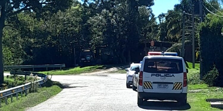 ¿Intento de rapiña…? al mediodía del domingo en plena zona residencial de la ciudad de Colonia del Sacramento
