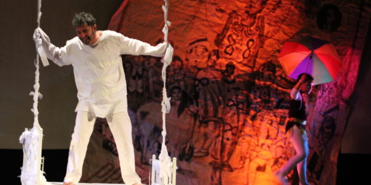 “El Trapecio Loco” en el Bastión del Carmen de Colonia