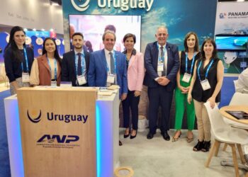 Uruguay se presentó otra vez en el SEATRADE Miami apostando a captar cruceros para Colonia