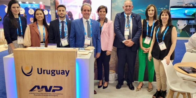 Uruguay se presentó otra vez en el SEATRADE Miami apostando a captar cruceros para Colonia