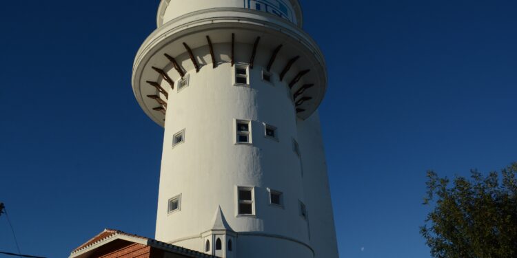 Inauguraron mirador en el tanque de la OSE de Nueva Helvecia