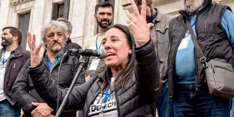 “No hay palabra más sabia que la del movimiento popular”