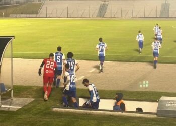 Deportivo goleó 4-0 a Artesano y es el único líder en la B de Colonia