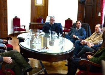 Intendente Carlos Moreira se reunió en Colonia con Especialista del Banco Interamericano de Desarrollo