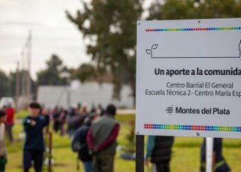 Centro Barrial El General y Montes del Plata realizaron plantación de árboles autóctonos en el Parque Lineal