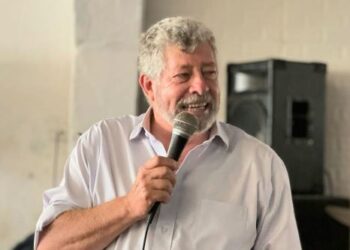 “Como no tenemos padrinos, el domingo 30 de junio vamos a ganar de la mano de cada uno de ustedes”