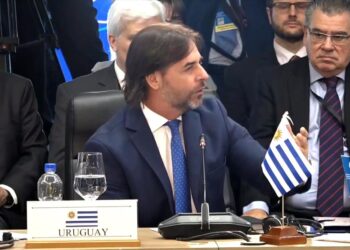 Presidente Lacalle Pou insistió en que “hay que abrirse al mundo”