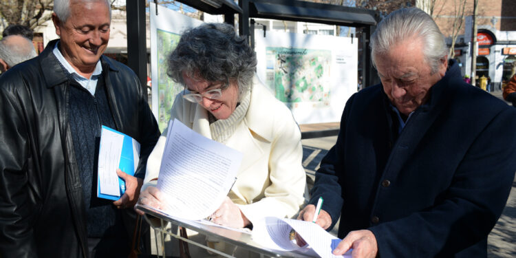 Firmaron convenio para adquirir equipamiento de sonido e iluminación para el Centro Nacional Cultural AFE