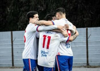 San Carlos cayó 2-1 con Nacional en el Estadio Suppici y definirá en Salto