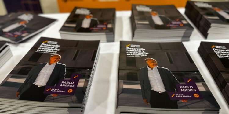 Bajar la pobreza infantil a la mitad “es la prioridad número uno del partido”