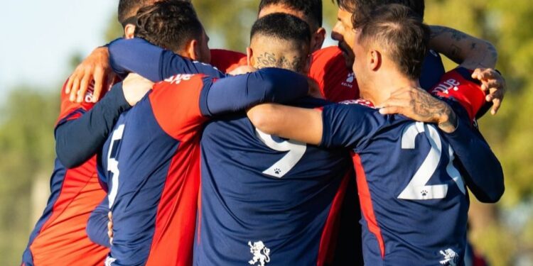 Albion le ganó 2-0 a Plaza en el Parque Juan Gaspar Prandi de Colonia