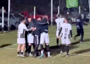 Wanderers le ganó 3-1 a San Carlos en la curva del Real