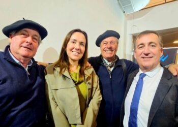 María de Lima y Ricardo Planchón presentes en el lanzamiento del nuevo sector nacionalista Alianza País