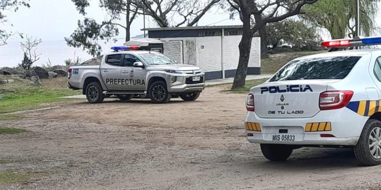 Apareció flotando en aguas del Río de la Plata el cuerpo sin vida de un hombre