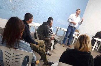 Alfredo Martínez reunió a vecinos de Carmelo para compartir sus propuestas para el departamento