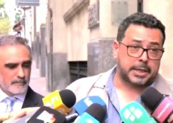 Los comandos de Yamandú Orsi y Álvaro Delgado negocian detalles del debate