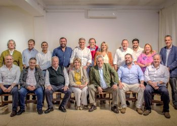 Delgado y Ripoll se reunieron en Florida con los intendentes de la coalición