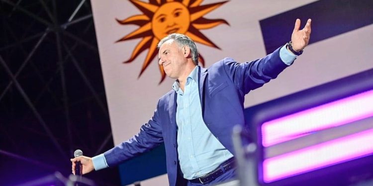 Un compromiso de acción y de esperanza: Yamandú Orsi, el cambio seguro para Uruguay