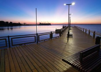 Inauguraron el muelle de madera General Flores en la ciudad de Nueva Palmira