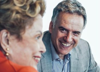 El presidente electo Yamandú Orsi se reunió con Dilma Rousseff  