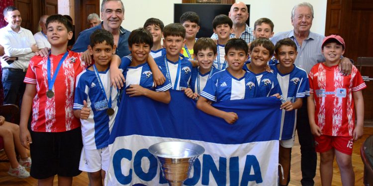 Intendente Moreira recibió a la selección de Fútbol Infantil Campeona Nacional